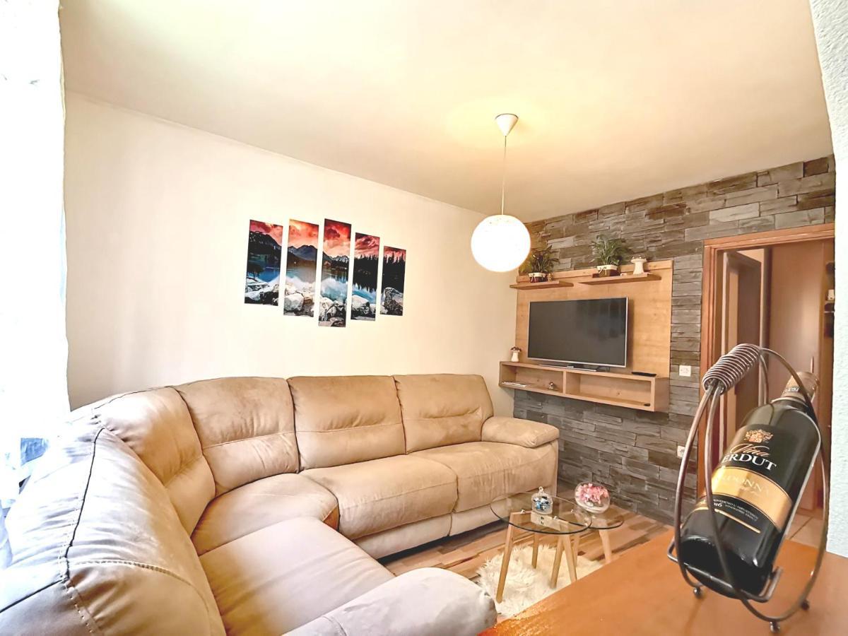 Apartman Sunny Lika Gospic Bagian luar foto