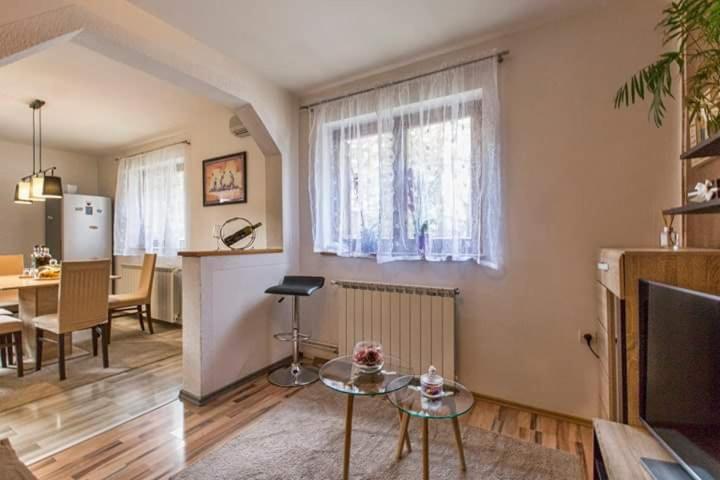 Apartman Sunny Lika Gospic Bagian luar foto